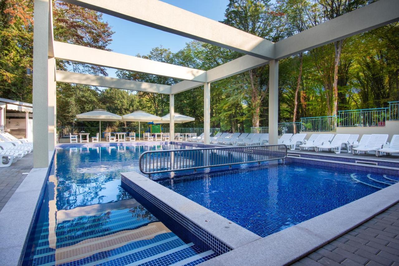 Ariana Hotel Kiten  Zewnętrze zdjęcie