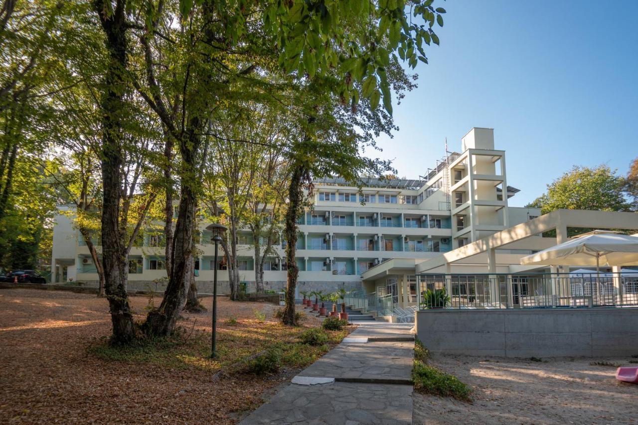Ariana Hotel Kiten  Zewnętrze zdjęcie