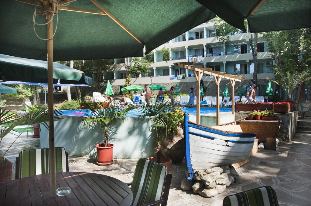 Ariana Hotel Kiten  Zewnętrze zdjęcie